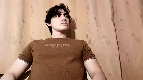 Snapshot of roma22_ chatting on 03/25/26, 03:07 Roma online show from 03/25/26, 03:07