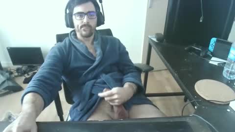 Snapshot of romainb72 chatting on 01/30/25, 12:16 romainb72 online show from 01/30/25, 12:16