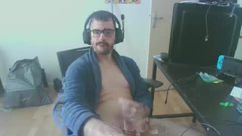 Snapshot of romainb72 chatting on 03/04/25, 11:51 romainb72 online show from 03/04/25, 11:51