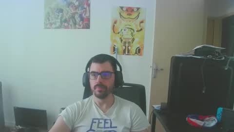 Snapshot of romainb72 chatting on 03/11/25, 11:33 romainb72 online show from 03/11/25, 11:33