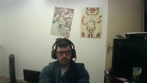 Snapshot of romainb72 chatting on 09/23/25, 05:32 romainb72 online show from 09/23/25, 05:32