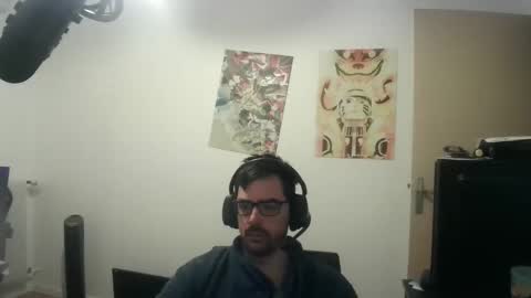 Snapshot of romainb72 chatting on 09/26/25, 05:33 romainb72 online show from 09/26/25, 05:33