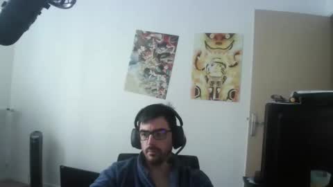 Snapshot of romainb72 chatting on 09/29/25, 03:50 romainb72 online show from 09/29/25, 03:50