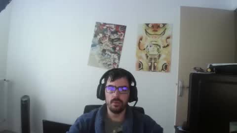 Snapshot of romainb72 chatting on 10/11/25, 07:40 romainb72 online show from 10/11/25, 07:40