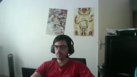 Snapshot of romainb72 chatting on 10/24/25, 03:19 romainb72 online show from 10/24/25, 03:19