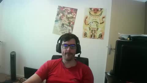 Snapshot of romainb72 chatting on 10/25/25, 08:11 romainb72 online show from 10/25/25, 08:11