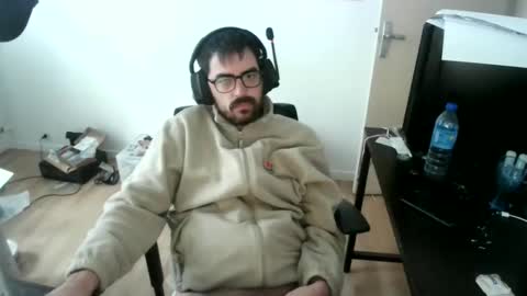 Snapshot of romainb72 chatting on 05/19/26, 10:32 romainb72 online show from 05/19/26, 10:32