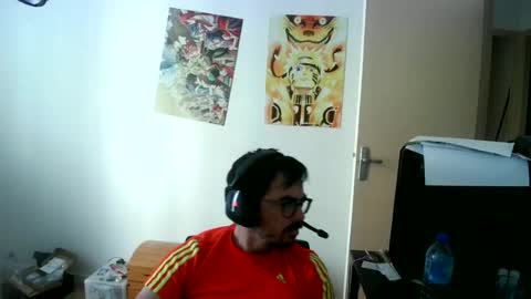 Snapshot of romainb72 chatting on 06/17/26, 07:00 romainb72 online show from 06/17/26, 07:00