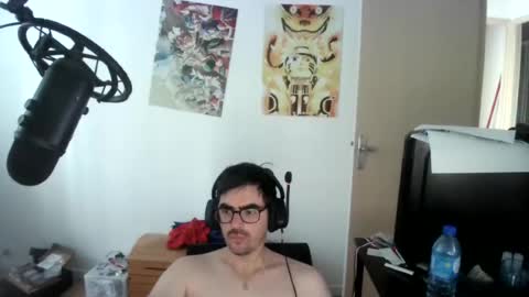 Snapshot of romainb72 chatting on 06/22/26, 10:34 romainb72 online show from 06/22/26, 10:34