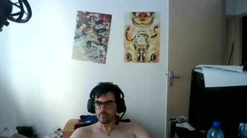 Snapshot of romainb72 chatting on 06/24/26, 04:55 romainb72 online show from 06/24/26, 04:55