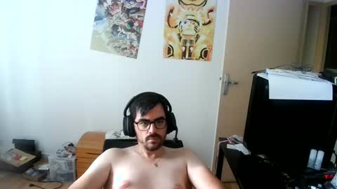 Snapshot of romainb72 chatting on 07/11/26, 09:56 romainb72 online show from 07/11/26, 09:56
