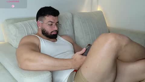 Roman Lux online show from 11/26/25, 07:42