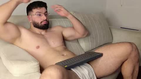 Roman Lux online show from 02/07/26, 07:56