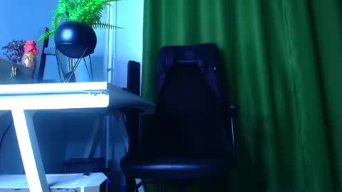 romaniamaster1 online show from 04/21/26, 05:36