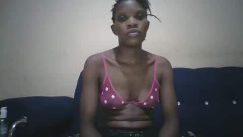 Emma online show from 10/05/25, 10:18