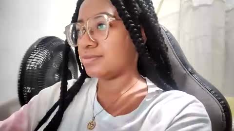 Is A Belle online show from 11/26/25, 11:11