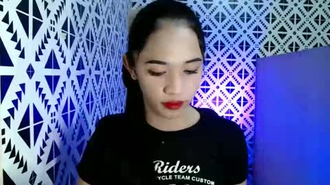 empress online show from 02/13/25, 07:42