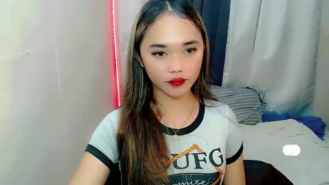 Snapshot of romanticslutxxx chatting on 06/20/26, 06:44 empress online show from 06/20/26, 06:44