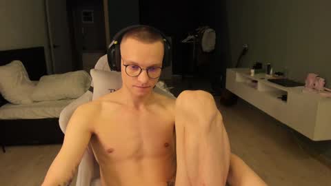 Snapshot of romeo_mercy chatting on 02/10/25, 05:41 Romeo online show from 02/10/25, 05:41