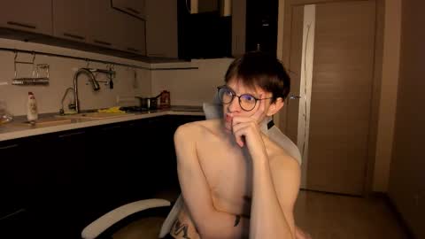 Snapshot of romeo_mercy chatting on 09/27/25, 02:05 Romeo online show from 09/27/25, 02:05