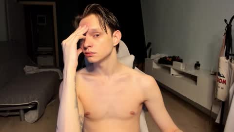 Romeo online show from 02/17/26, 01:57