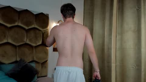 Romeo Ricci online show from 02/06/26, 06:29