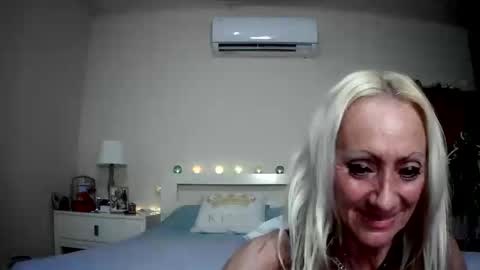 Snapshot of romeodiamond chatting on 05/29/26, 03:26 romeodiamond online show from 05/29/26, 03:26