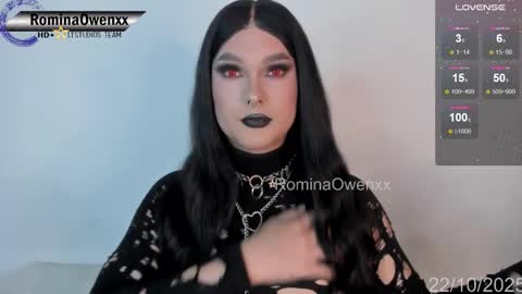 Snapshot of rominaowenxx chatting on 10/22/25, 07:41 ROMINA OWEN online show from 10/22/25, 07:41