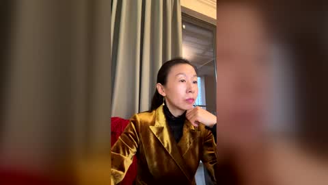 Snapshot of rongrong0329 chatting on 04/16/26, 10:34 sui sui online show from 04/16/26, 10:34