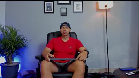 Snapshot of ronnie_canford chatting on 01/13/26, 06:46 RonnieCanford online show from 01/13/26, 06:46