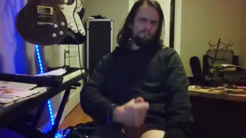 ronniejohnston13 online show from 12/18/25, 05:02