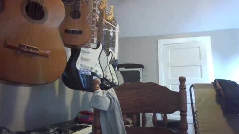 Snapshot of ronniejohnston13 chatting on 07/23/26, 07:12 ronniejohnston13 online show from 07/23/26, 07:12