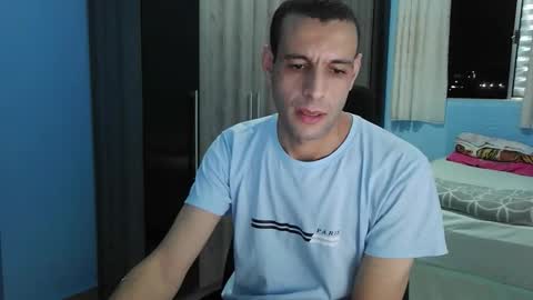 Snapshot of ronnispoto chatting on 03/28/26, 12:10 ronny online show from 03/28/26, 12:10