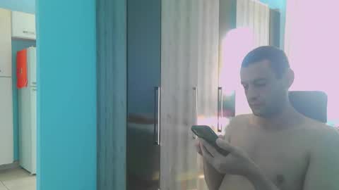 Snapshot of ronnispoto chatting on 04/12/26, 01:16 ronny online show from 04/12/26, 01:16