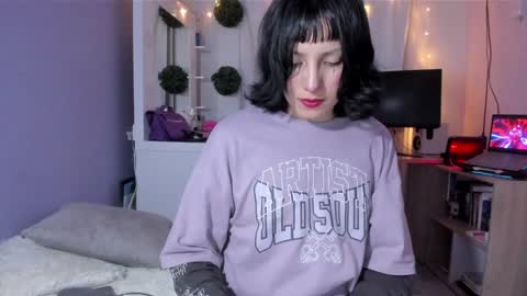 Snapshot of room312_ chatting on 12/24/24, 03:05 Twelve 3 Inst Twelve 312002 Twitter Room312 2002 online show from 12/24/24, 03:05
