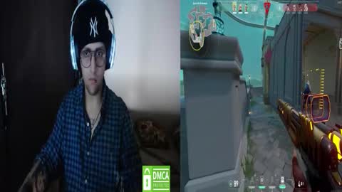 Snapshot of room_hot_x chatting on 12/28/24, 07:11 ken online show from 12/28/24, 07:11