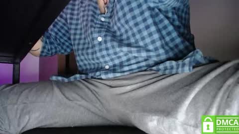 Snapshot of room_hot_x chatting on 02/11/25, 07:59 ken online show from 02/11/25, 07:59