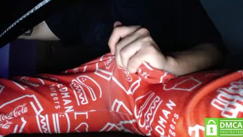 Snapshot of room_hot_x chatting on 03/04/25, 10:05 ken online show from 03/04/25, 10:05