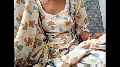 roop_sexy642 online show from 03/17/26, 04:39