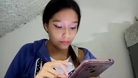    online show from 11/23/25, 12:54