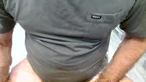 Snapshot of roper1955 chatting on 02/28/25, 10:28 roper1955 online show from 02/28/25, 10:28