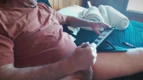 Snapshot of roper1955 chatting on 01/14/26, 07:52 roper1955 online show from 01/14/26, 07:52