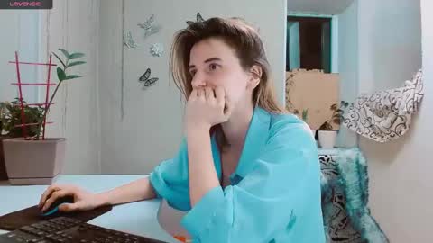 rosa843850 online show from 01/28/25, 05:14