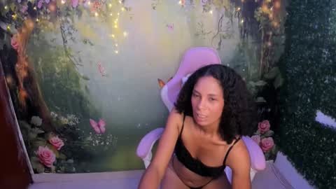 Snapshot of rosa_skinny chatting on 05/12/26, 06:27 rosa online show from 05/12/26, 06:27