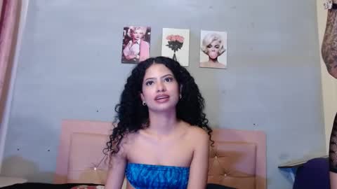 rosa_woolf online show from 09/17/25, 12:07