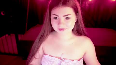 Snapshot of rosaamour chatting on 06/18/26, 05:41 rosaamour online show from 06/18/26, 05:41