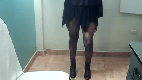 Snapshot of rosabells chatting on 02/11/26, 06:02 Rosa online show from 02/11/26, 06:02