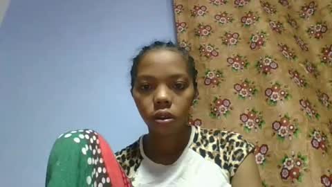 rosah225127 online show from 04/28/26, 03:44