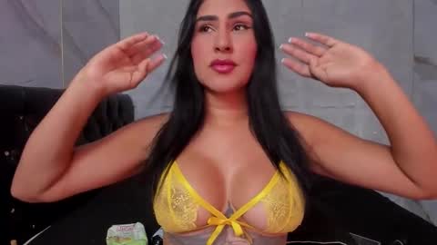 ROSALIA insta rosalia 10hoot online show from 02/02/26, 07:12