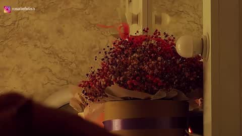 Snapshot of rosaliefetish chatting on 11/12/25, 11:25 Rosalie online show from 11/12/25, 11:25